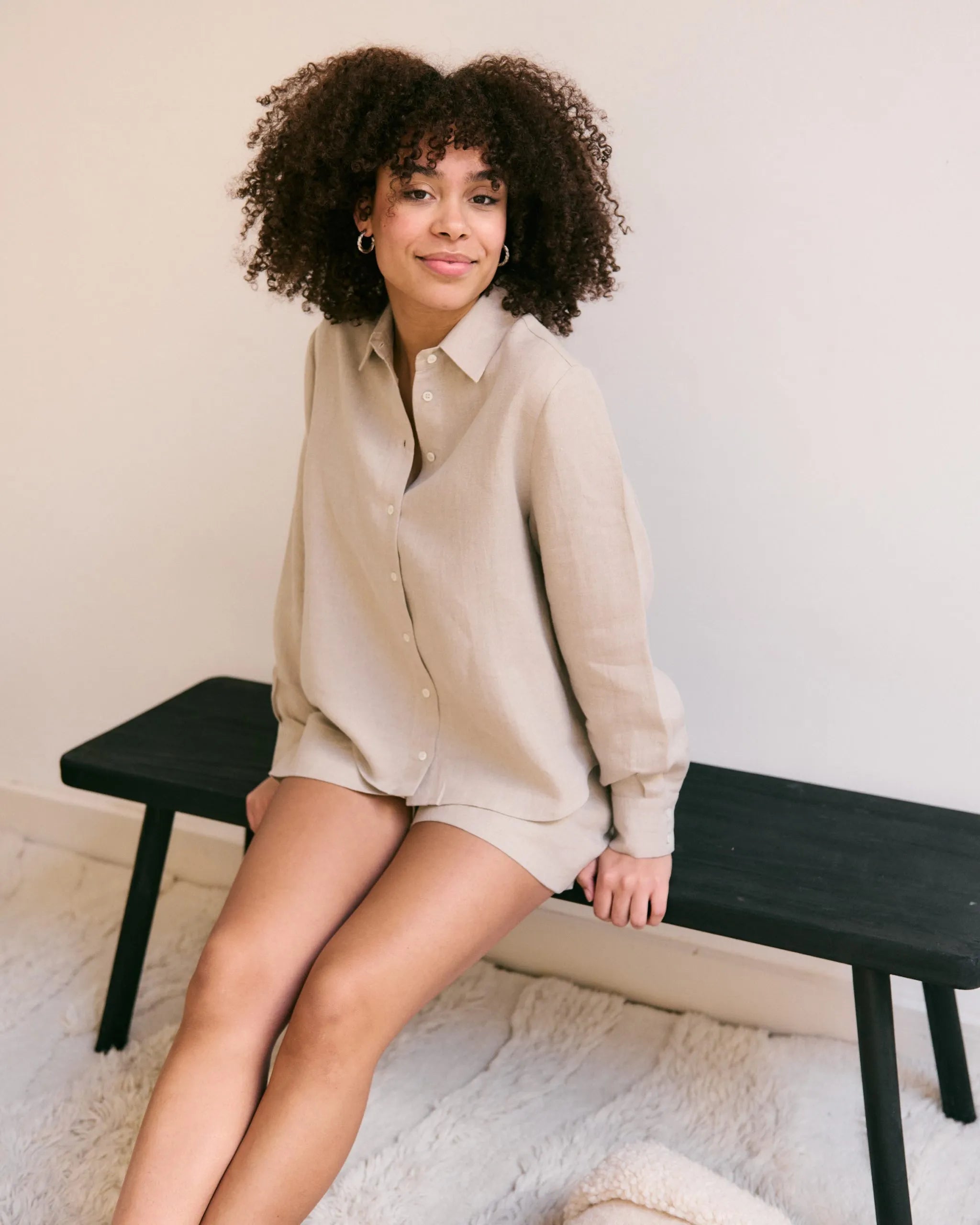 Mana loa comfortable shirt and shorts in natural-coloured Belgian linen.